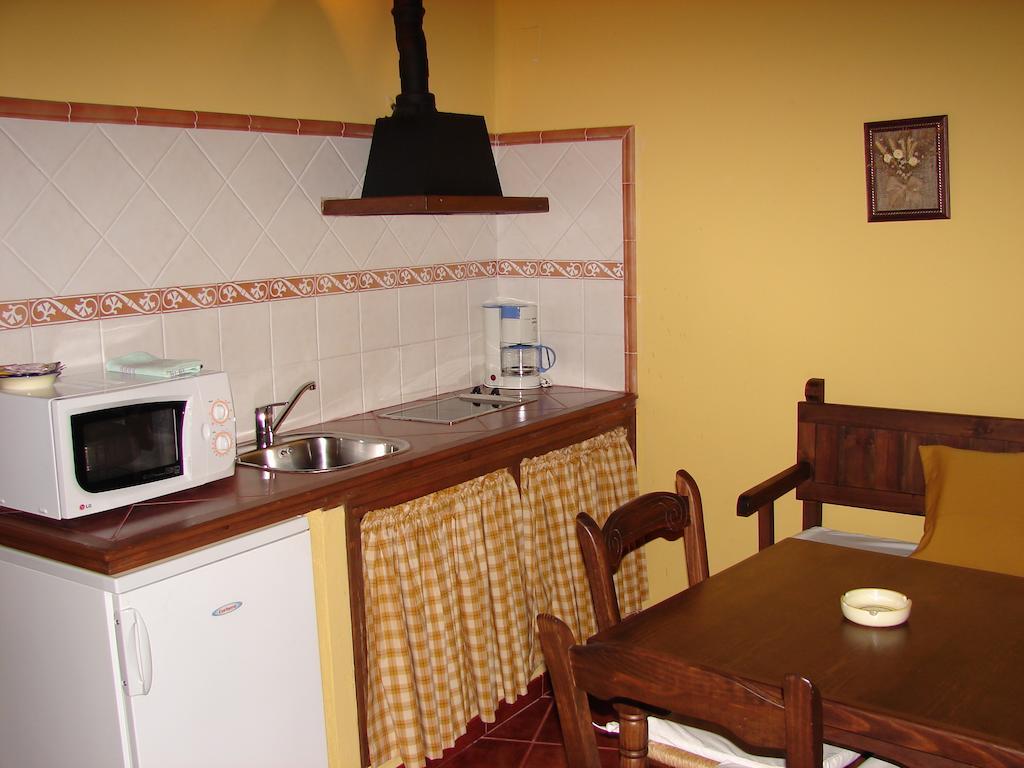 La Boticaria Casa Rural Apartamento Descargamaría Pokój zdjęcie